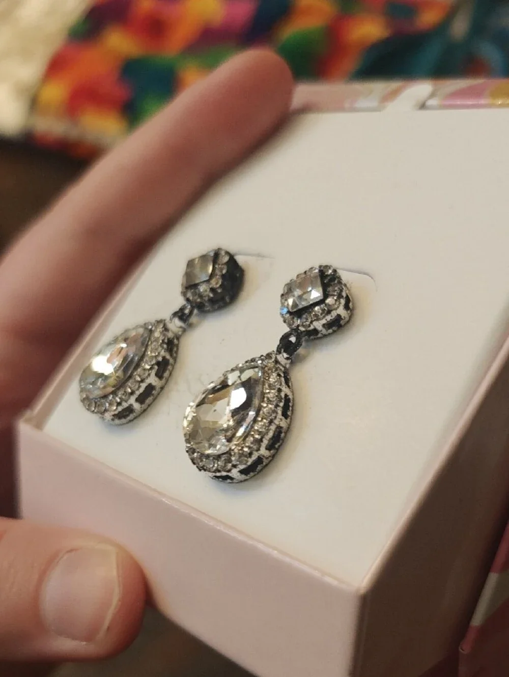 Crystal Teardrop Dangle Earrings - Silver Tone D02 6728